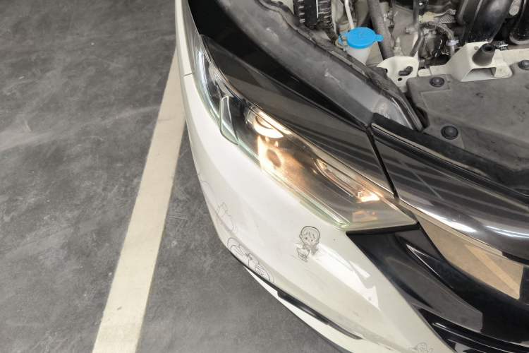 Used Honda Vezel 2022 1.5L CVT Phantom Night Pioneer Edition Right Front Headlight