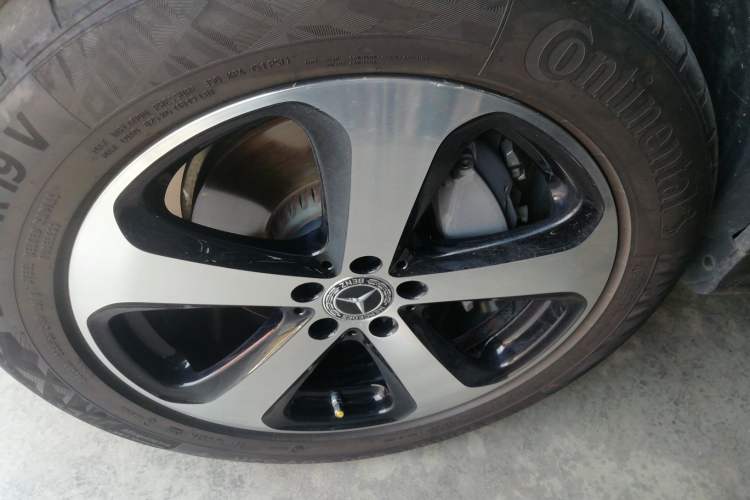 Used Mercedes-Benz GLC 2019 Facelift GLC 260 L 4MATIC Luxury Model
