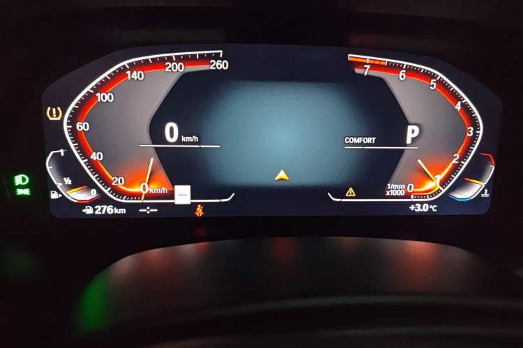 Used BMW X5 2019 xDrive40i Standard 19-inch wheels U.S. specification