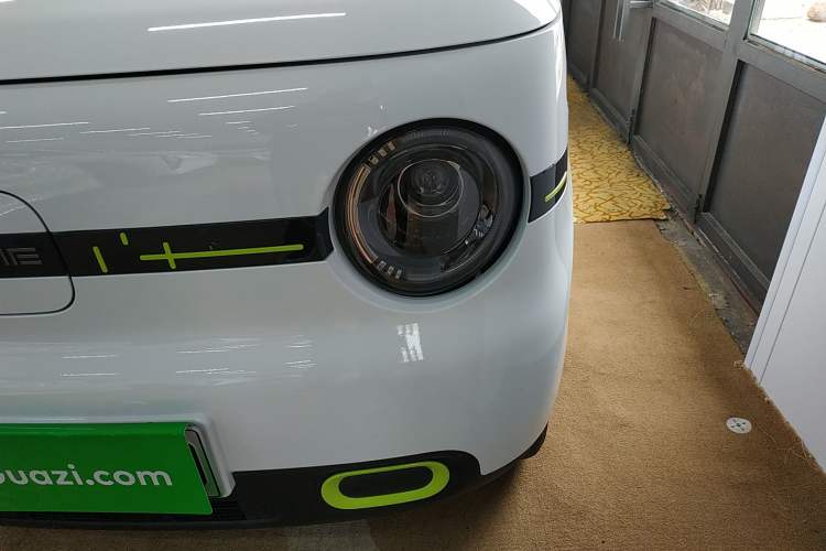 Used Geely Galaxy Panda 2025 210 km – Yuanqi Bear Left Front Headlight
