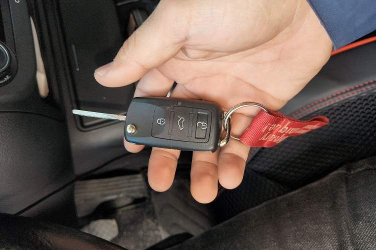 Used Volkswagen Tiguan L 2016 300TSI Manual Two-Wheel Drive Trend Edition