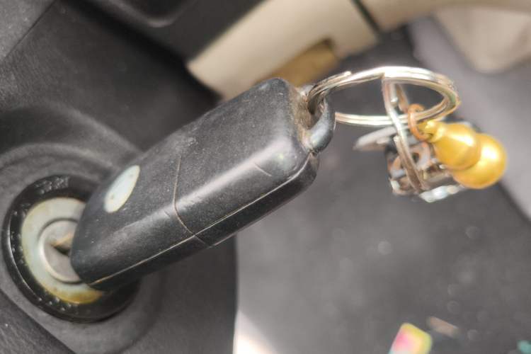 Used FORTHING Lingzhi 2015 M3 1.6L 7-Seater Comfort Model