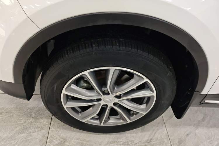 Used Geely Auto Emgrand X7 Sport 2018 1.8TD Automatic Two-Wheel Drive Smart Connect 4G Internet Edition