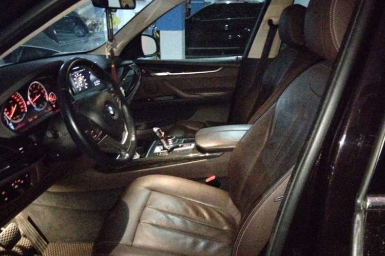 Used BMW X5 2014 xDrive35i Leading Model