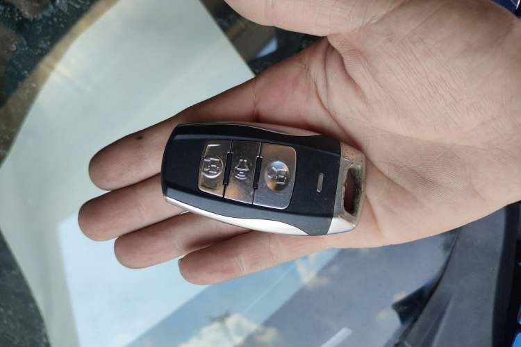 Used Haval H2 2017 Red-Label 1.5T Manual Two-Wheel Drive Luxury Model