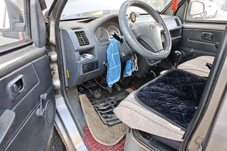 Used BAIC Weiwang 306 2013 1.2L Value Edition Basic 7-Seater A12 China IV Standard Driver Seat