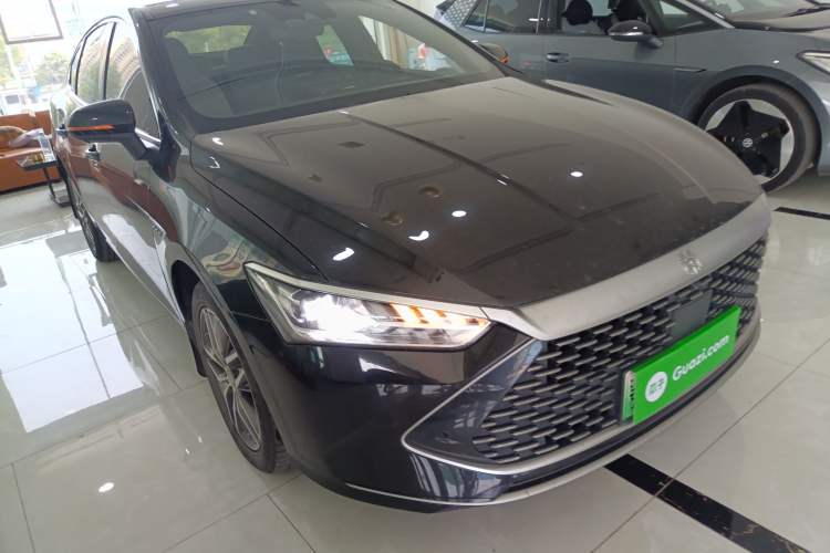 Used BYD Qin PLUS 2021 DM-i 120KM Flagship Model Front Right 45 Deg