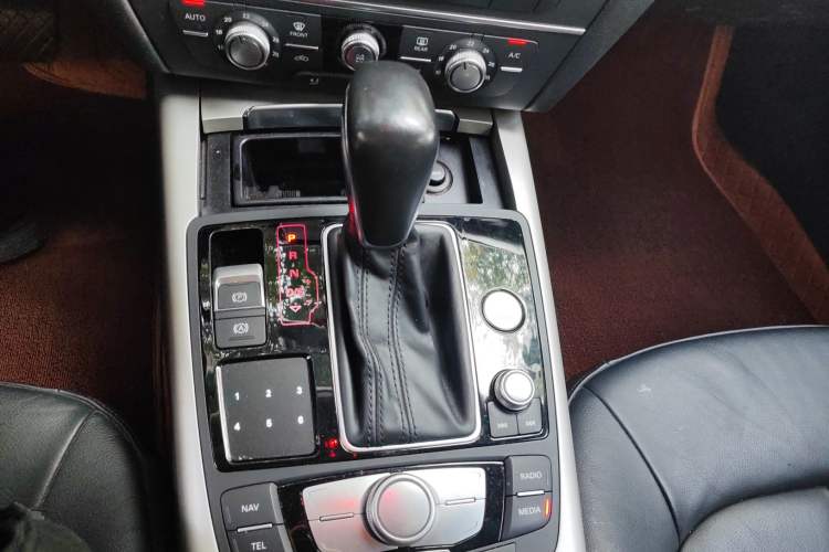 Used Audi A7 2017 35 TFSI Fashion Model Gear Lever