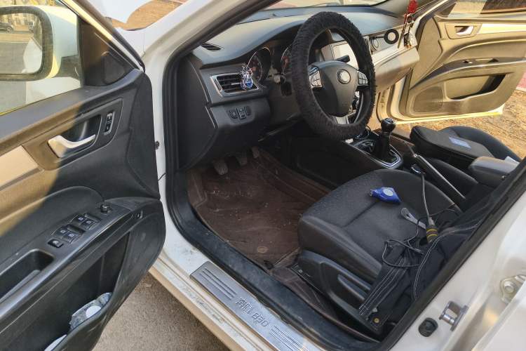 Used Bestune B30 2016 1.6L manual luxury version