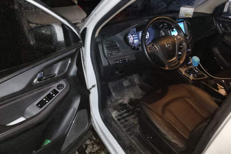 Used Baojun 560 2016 1.8L iAMT Luxury Model