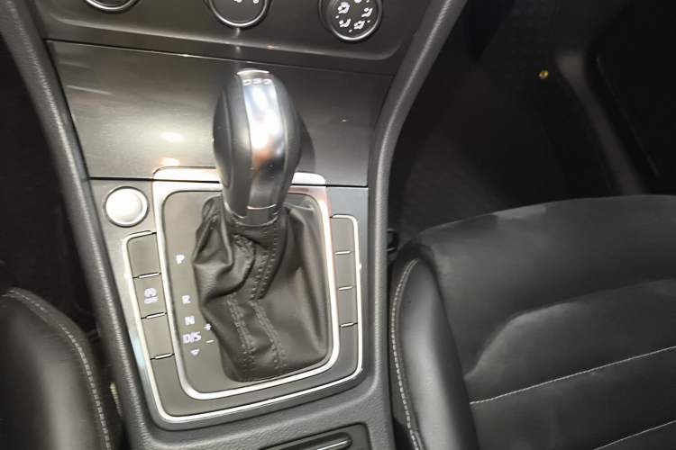 Used Volkswagen Golf 2019 280TSI DSG Luxury Version China VI Standard