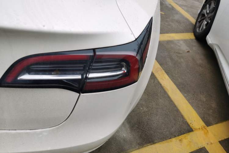 Used Tesla Model 3 2021 Standard Range Rear-Drive Upgraded Version Exterior 3