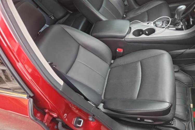 Used Infiniti Q50L 2016 2.0T Enjoyment Edition Right Front Seat