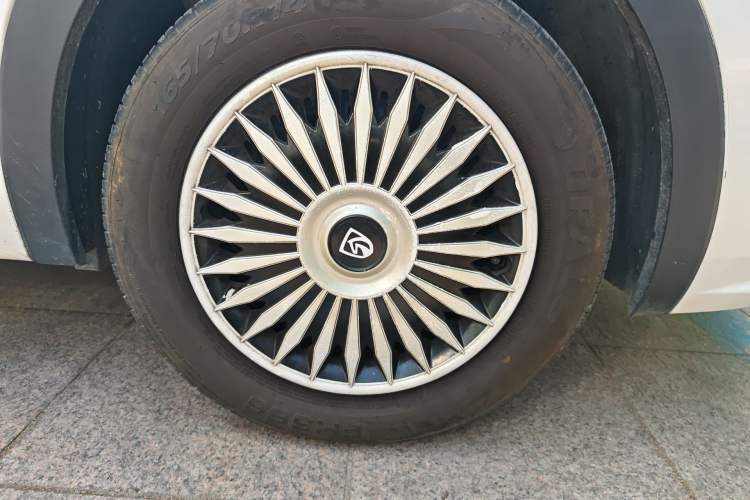 Used Baojun 310 2016 1.2L manual Comfort trim level Right Front Wheel Hub