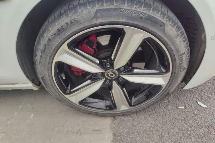 Used Jaguar XEL 2020 2.0T 200PS R-DYNAMIC Youth Sports Edition Right Front Wheel Hub