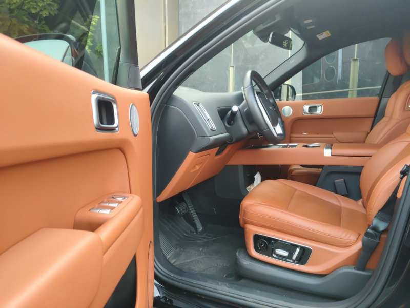 Used Li Auto L8 2023 Pro Model — 12
