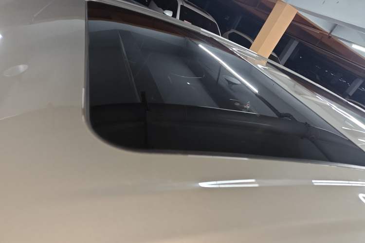 Used Buick GL8 2018 ES 28T Flagship Model China VI Standard