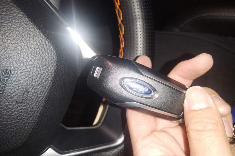 Used Ford Edge 2016 EcoBoost 245 Four-Wheel Drive Titanium 7-Seater
