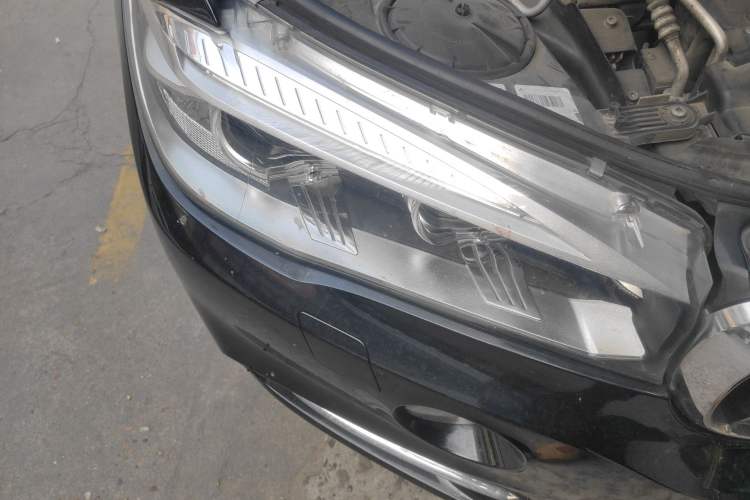 Used BMW X5 2017 xDrive28i Exterior 6