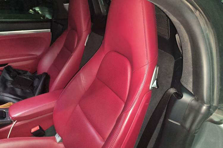 Used Porsche 718 2018 Boxster 2.0T Left Rear Seat