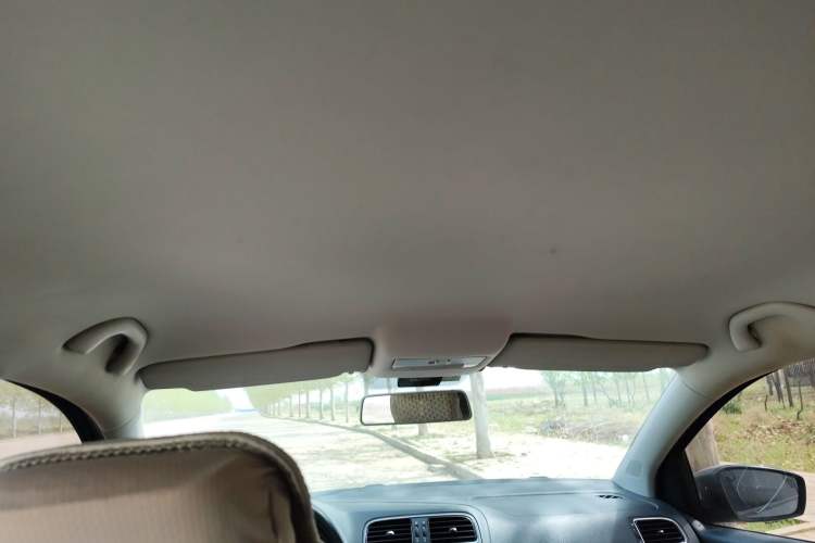 Used Volkswagen Polo 2011 1.6L Manual ZhiShang Edition