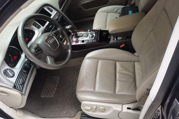 Used Audi A6L 2010 2.4L Comfort Edition
