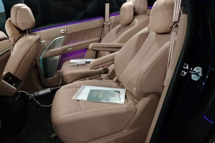 Used ONVO Luxeed L90 2025 Model—Max Six-Seater Version