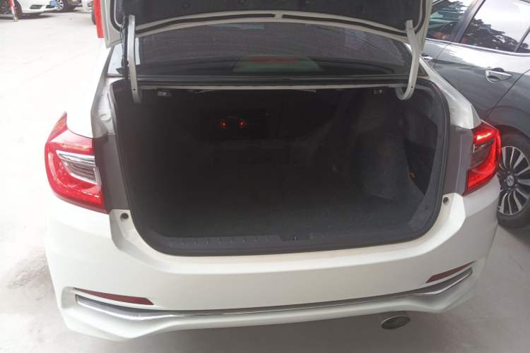 Used Honda Crider 2016 1.8L CVT Comfort Version Trunk