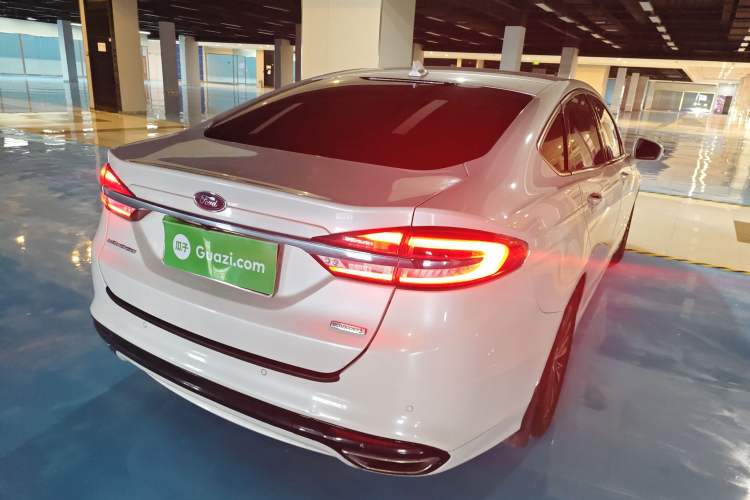Used Ford Mondeo 2017 EcoBoost 180 Luxury Model
