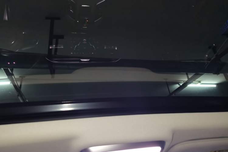 Used Hongqi E-HS9 2022 660 km Range Flagway Edition Six Seats