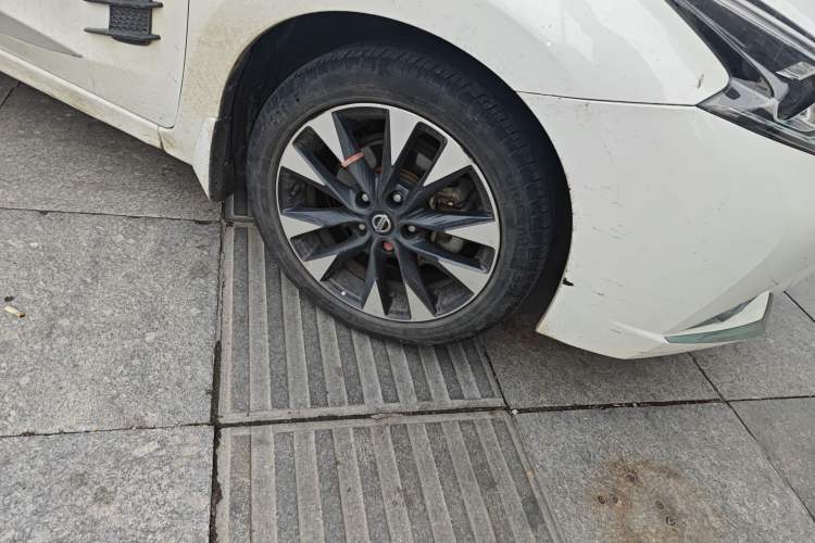 Used Nissan Lannia 2019 1.6L CVT Smart Connect Smart Cool Version China V Standard Right Front Wheel Hub