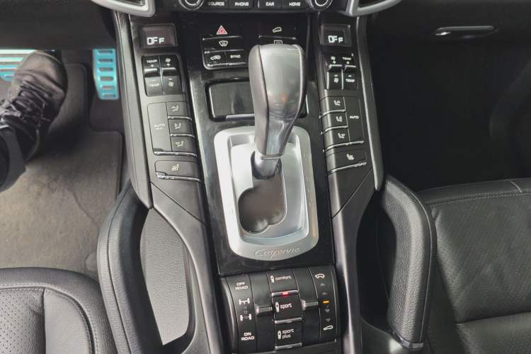 Used Porsche Cayenne 2016 Cayenne 3.0T Gear Lever