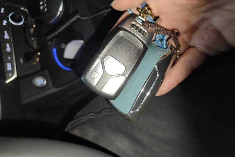 Used Audi A4L 2020 40 TFSI quattro Luxury Dynamic Model Vehicle Key