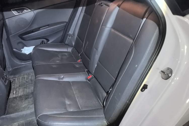 Used Hyundai Mistra 2014 1.8L Automatic Deluxe DLX Model Interior 4