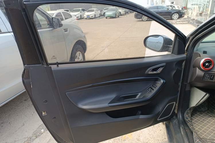 Used Chery New Energy Little Ant 2019 4-Seater Smart Luxe Version 30.6 kWh Interior 8