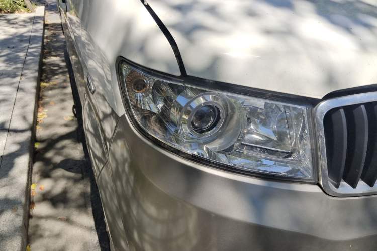 Used Jinbei New Hiace X30L 2021 1.5L Wealth Van Non-Air-Conditioned Version China VI Standard SWC15M
