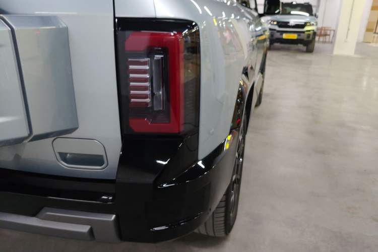 Used Formula Leopard Leopard 8 2025 Smart & Brave Flagship Edition 7 Seats