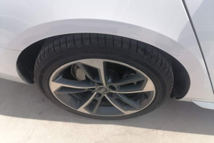 Used Audi A4L 2023 40 TFSI Fashion Dynamic Model
