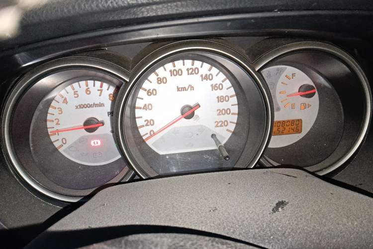 Used Nissan Livina 2010 Jingyue Edition 1.6L Automatic All-in-One Model Instrument Cluster