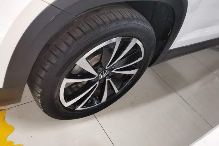 Used Volkswagen Tharu 2021 280TSI Two-Wheel-Drive Luxury Edition Left Front Wheel Hub