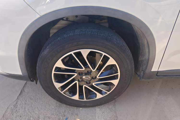 Used GAC Trumpchi GS4 2017 200T G-DCT Two-Wheel Drive Elite Edition Exterior 4