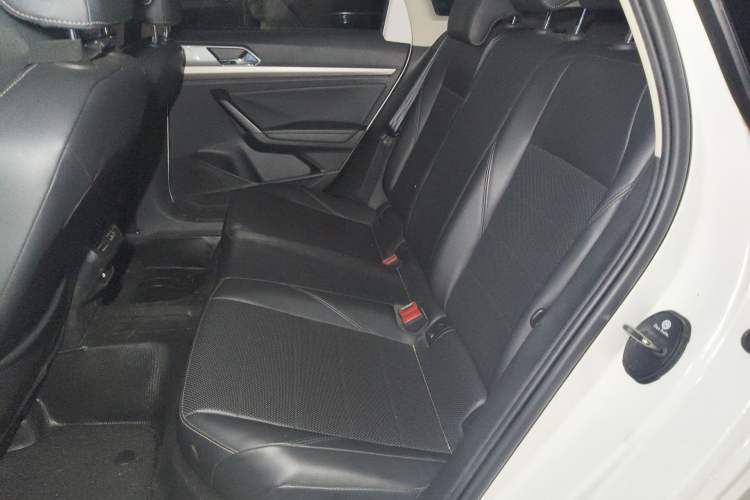 Used Volkswagen Lavida 2022 1.5L Automatic Comfort Edition
