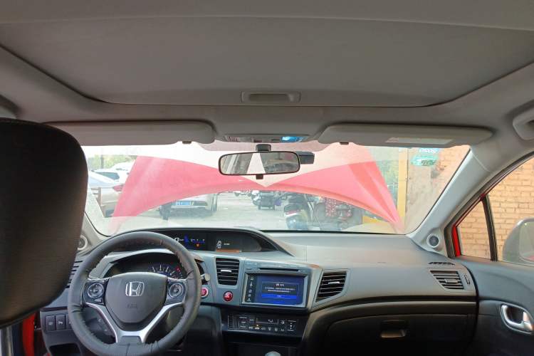 Used Honda Civic 2014 1.8L automatic luxury edition
