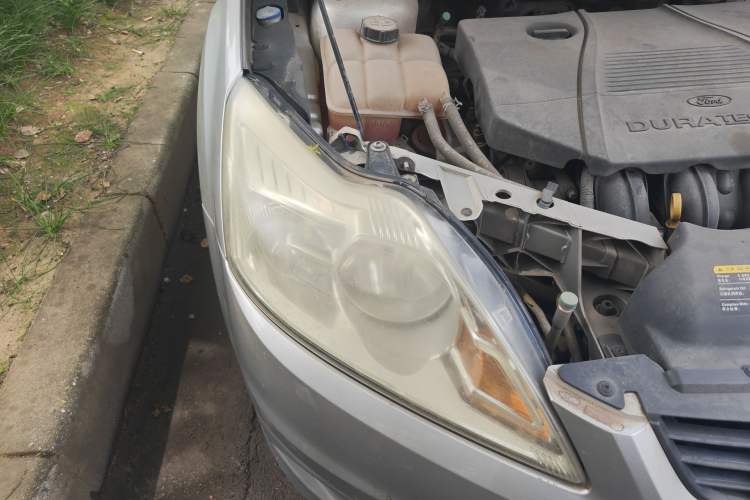 Used Ford Focus 2011 Sedan 1.8L Manual Classic Model