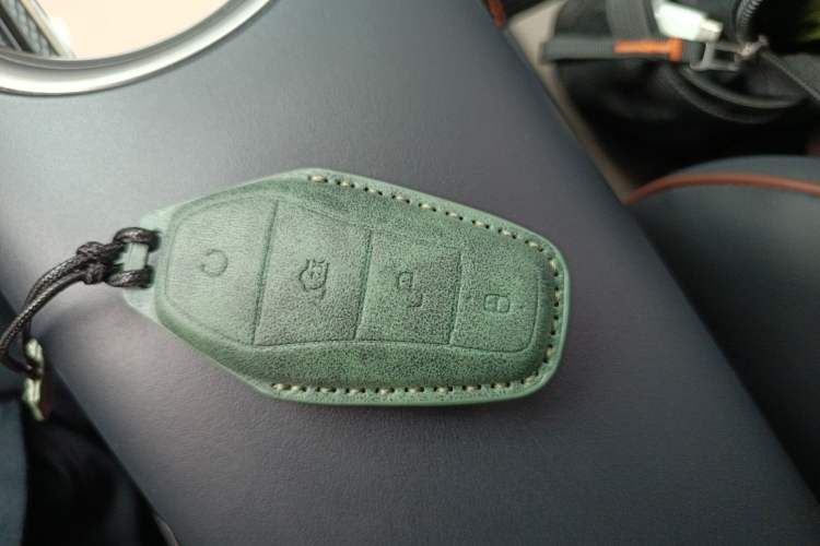 Used BYD Dolphin 2024 Honor Edition 420km Fashion Version
