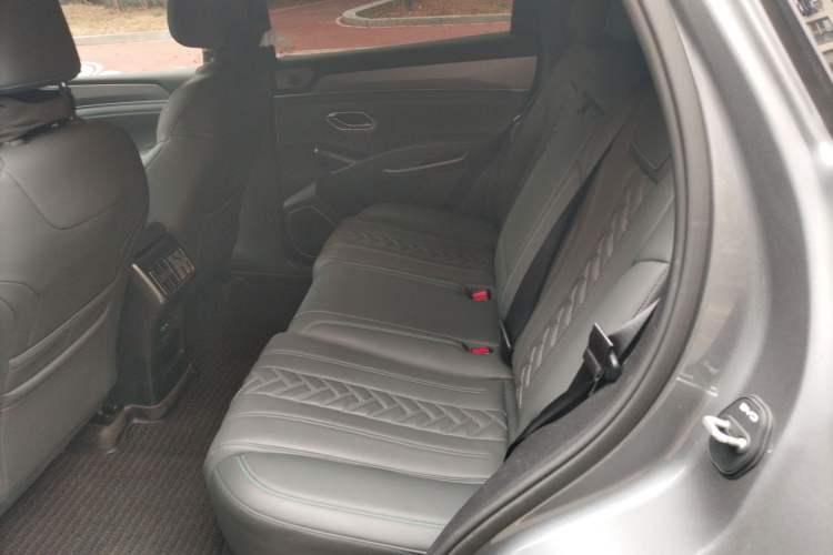 Used BYD Song L DM-i 2025 Intelligent Driving Version 112 km Beyond-Range Type Left Rear Seat