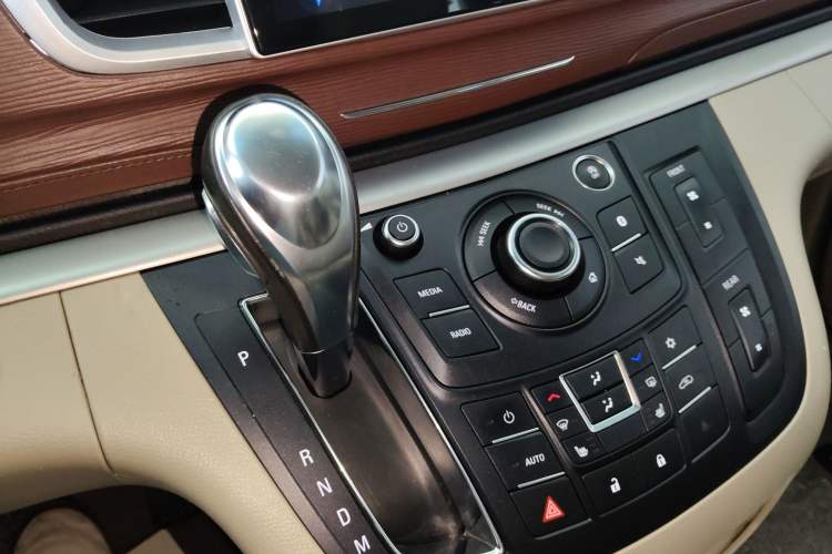 Used Buick GL8 2017 25S Prestige Version China V Standard
