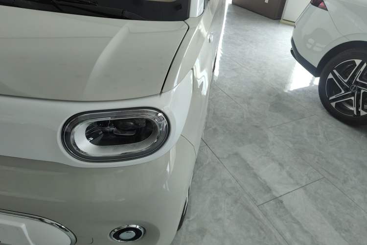 Used Wuling Hongguang MINIEV 2024 3rd Generation 215km Advanced Version