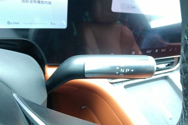 Used Hima AITO M9 2025 Extended-Range Ultra Version 52 kWh 6-Seater Gear Lever