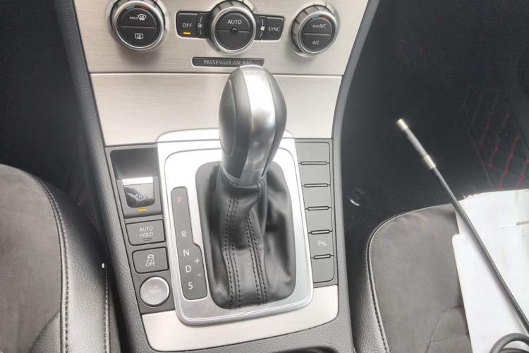 Used Volkswagen Magotan 2012 Travel Edition 2.0 TSI Comfort Version
